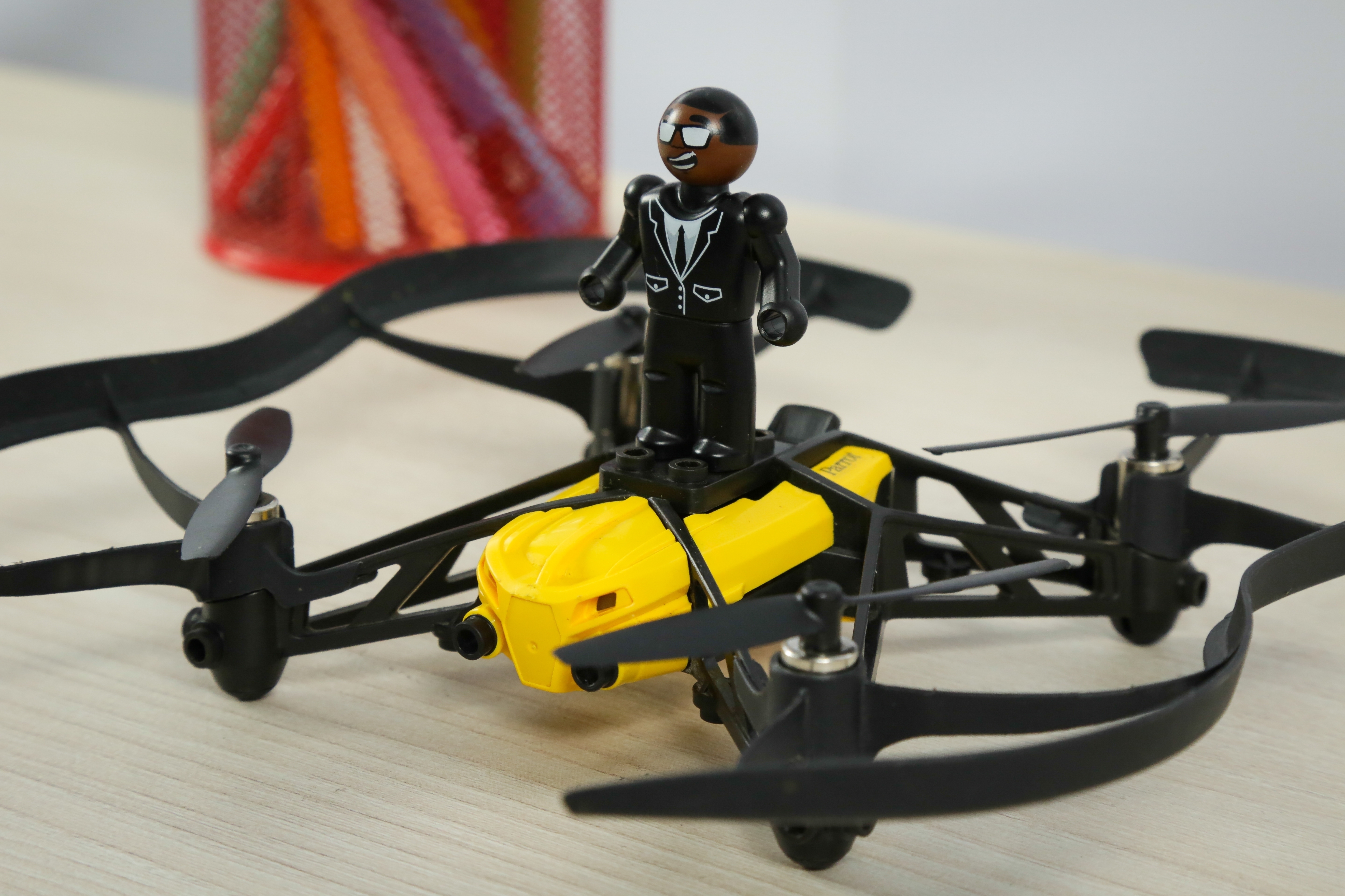 M&aacute;y bay điều khiển từ xa Parrot